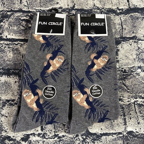 Fun Circle Men's Gray Sloth Sox size 10-13 Crew Socks 2 Pair Shoe sz 6-12 - Picture 1 of 9